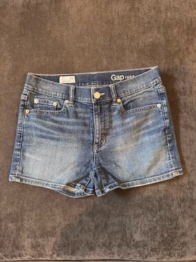GAP Women's Light Blue Denim Jean Shorts